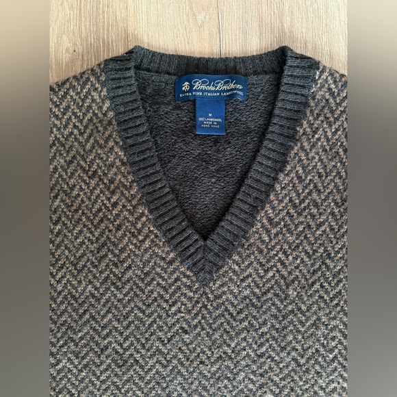 Brooks Brothers Wool Sweater Vest size Medium - Picture 4 of 5